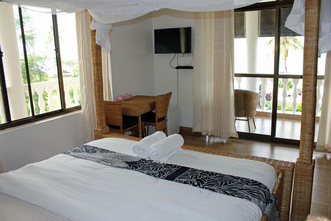 Villa Dahl Beach Resort Дар-ес-Салам Екстер'єр фото